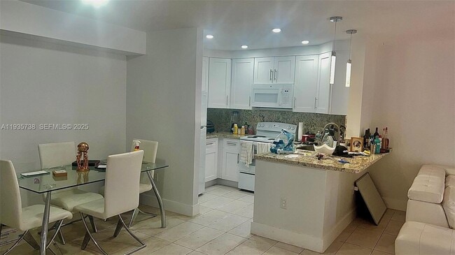 Building Photo - 8325 SW 72nd Ave