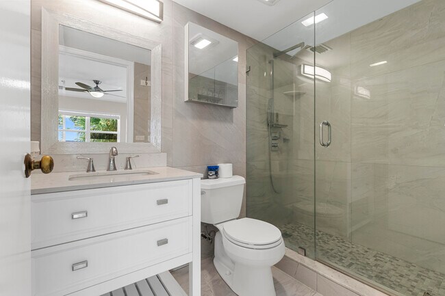 Building Photo - 111 Lake Ave