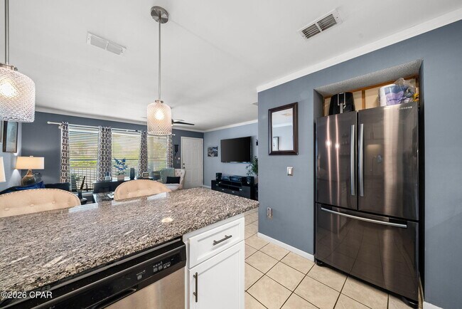 Building Photo - 503 Granada Cir