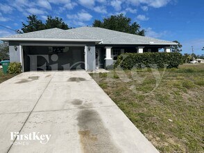 Building Photo - 2824 NW 23rd Ave