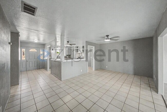 Building Photo - 18154 Hackberry St