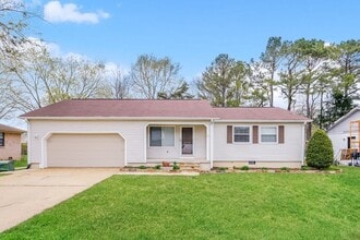 Building Photo - 2218 Cecille Dr SW