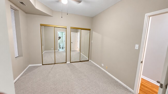 Building Photo - 4712 S St Lawrence Ave