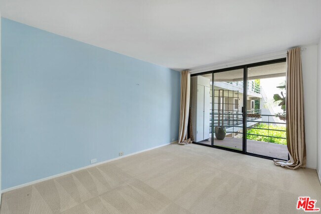 Building Photo - 2920 Neilson Wy