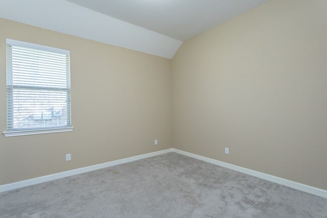Building Photo - 7810 Deep Green Dr