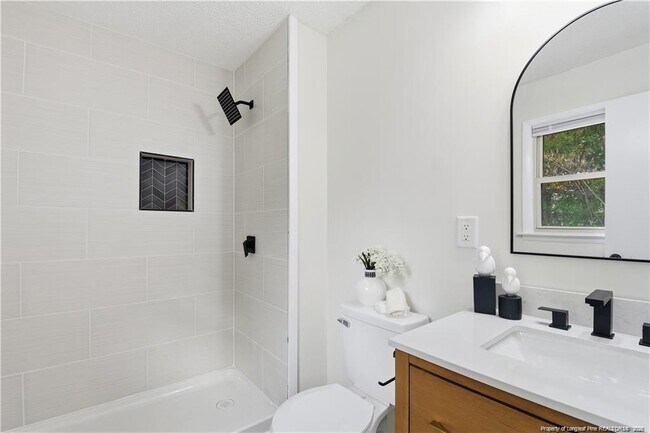 Building Photo - 1110 Barwin Dr