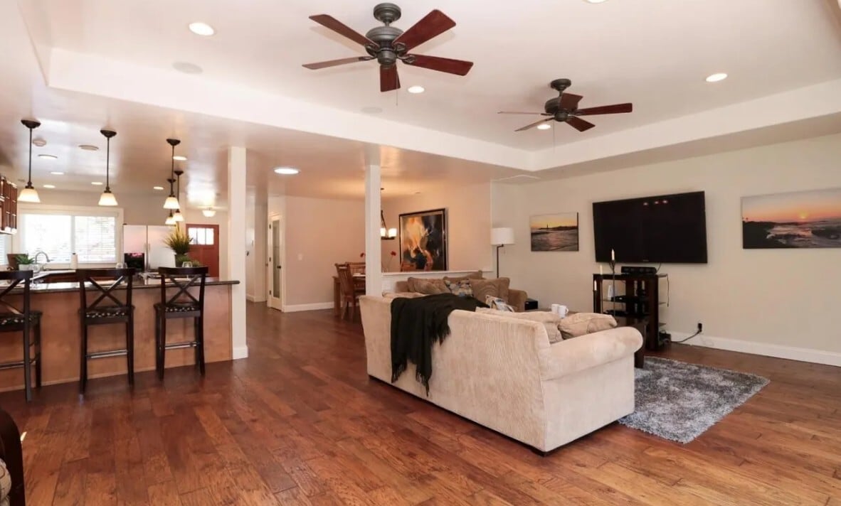 Building Photo - 15146 Chelsea Dr