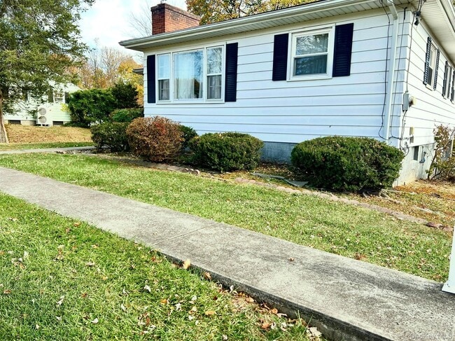 Building Photo - 34 Cross St