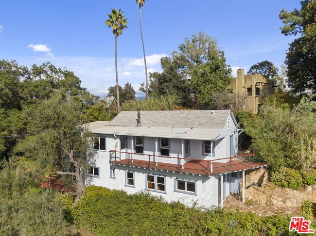 Building Photo - 1409 Avon Park Terrace