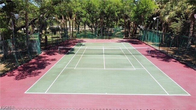 Building Photo - 15126 Parkside Dr