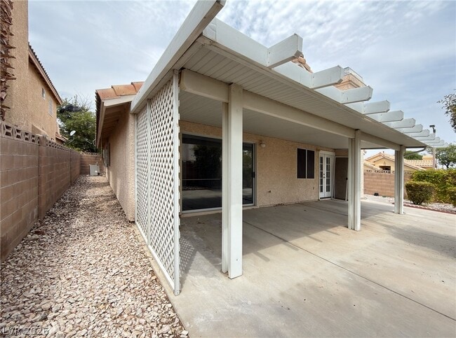 Building Photo - 2436 Twin Flower Cir