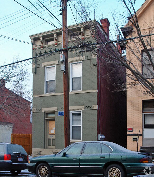Building Photo - 2307 Clifton Ave