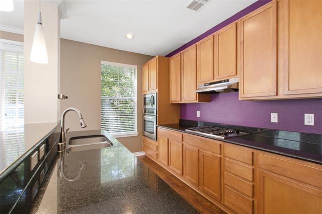 Building Photo - 2113 Grove Park Ln