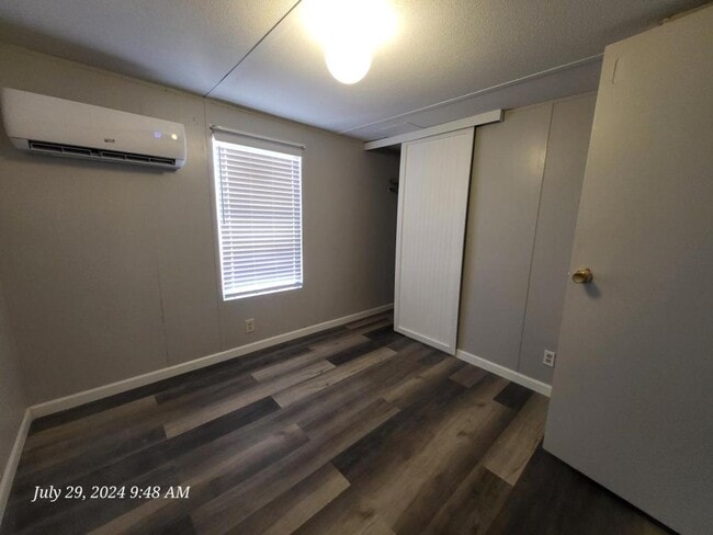 Building Photo - 524 S Eden Rd