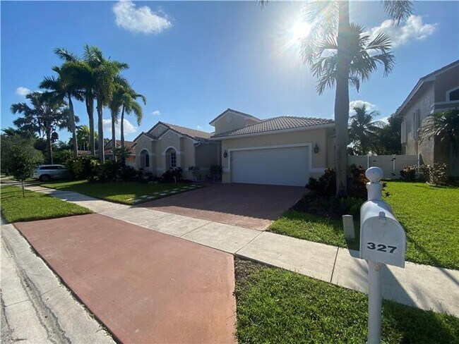 Building Photo - 327 SW 188th Terrace