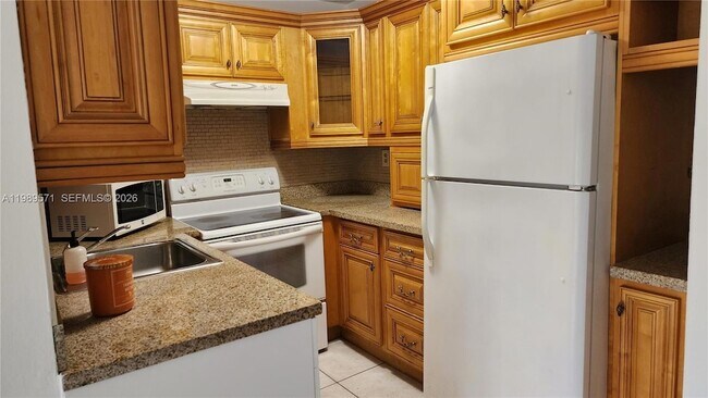 Building Photo - 9405 W Flagler St