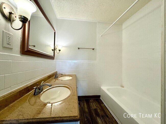 Building Photo - 3802 Warwick Blvd