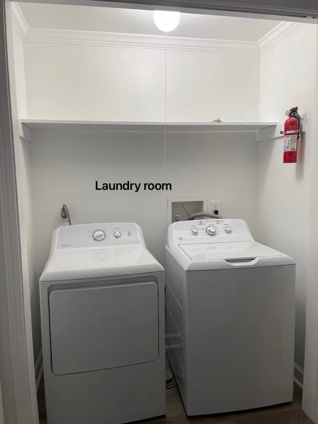 Building Photo - 22 Stanton Hall Dr