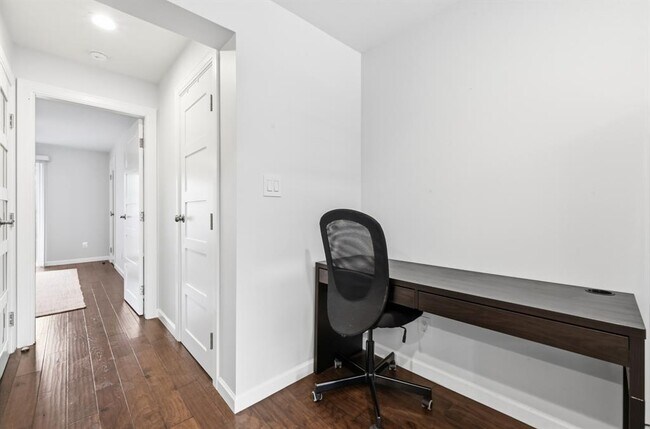 Building Photo - 3110 Red River St