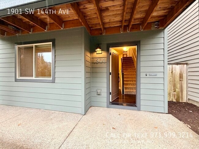 Building Photo - 1901 SW 144th Ave
