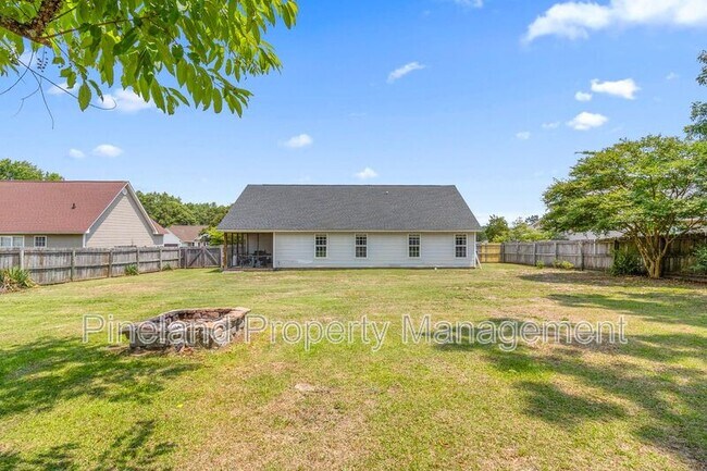 Building Photo - 133 Haywood Dr
