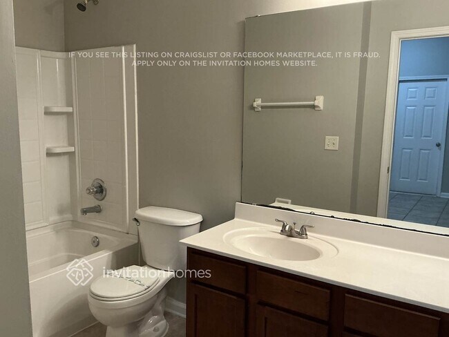 Building Photo - 3826 Westridge Dr