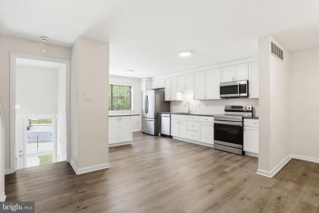 Building Photo - 8957 Skyrock Ct