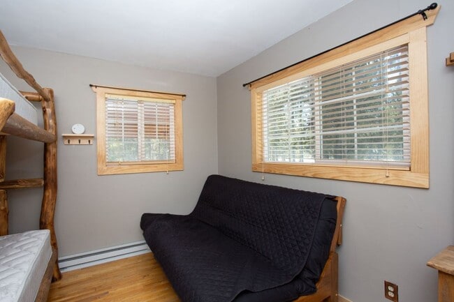 Building Photo - Stunning Fairplay Cabin available now for ...