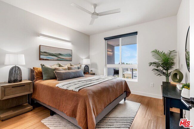 Building Photo - 10601 Washington Blvd