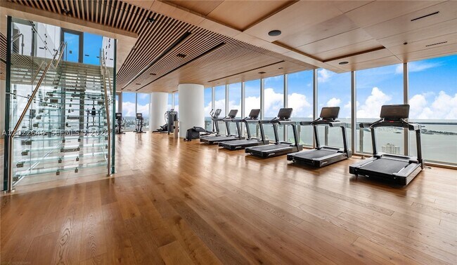 Building Photo - 300 S Biscayne Blvd