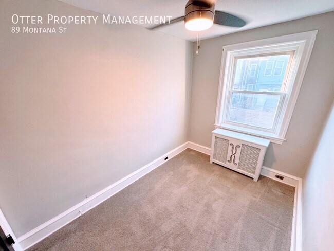 Building Photo - 89 Montana St