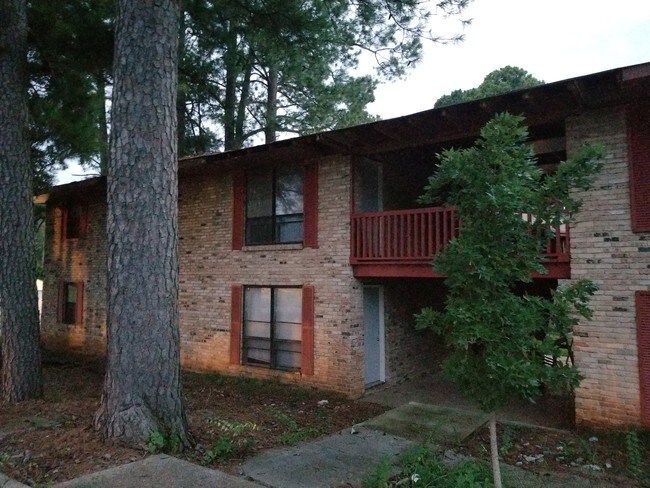 Building Photo - 3504 Penny St SW
