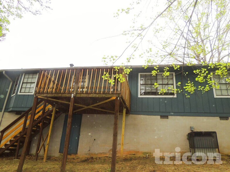 Building Photo - 3888 Tree Bark Ln SW