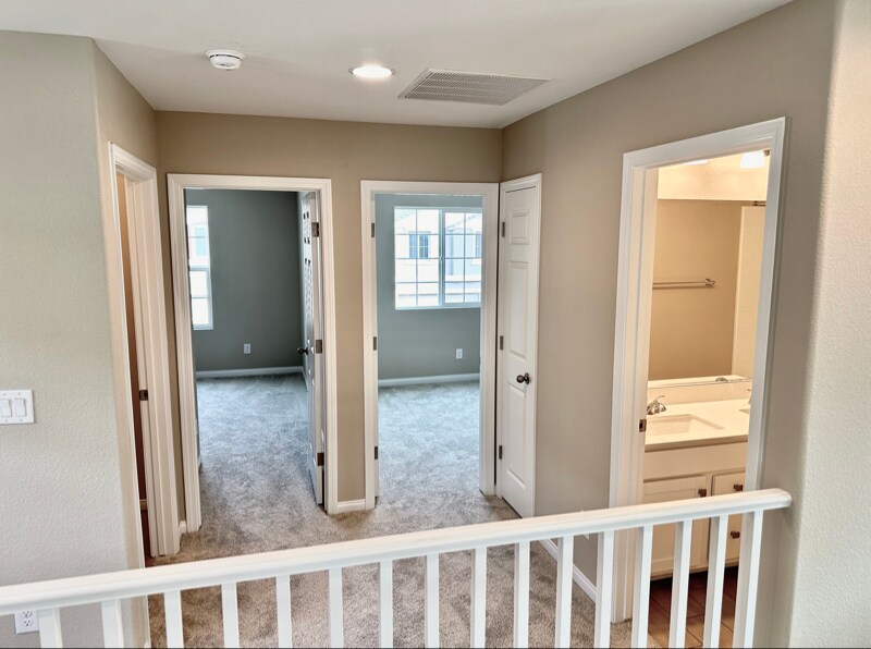 Building Photo - 3953 Painted Lady Ave