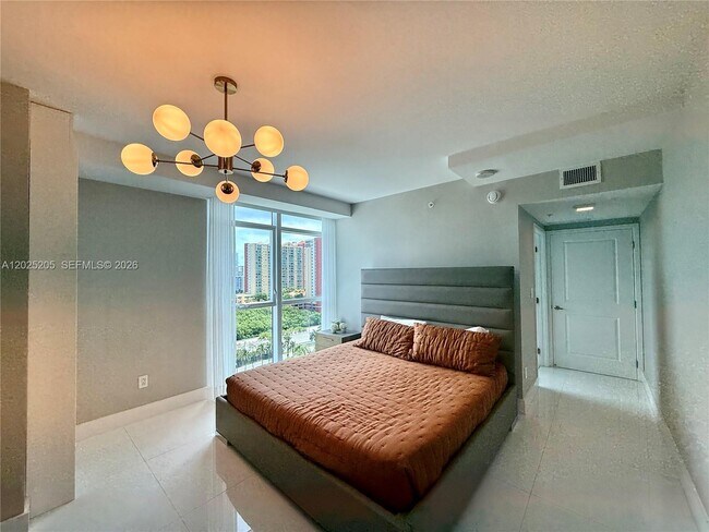 Building Photo - 400 Sunny Isles Blvd