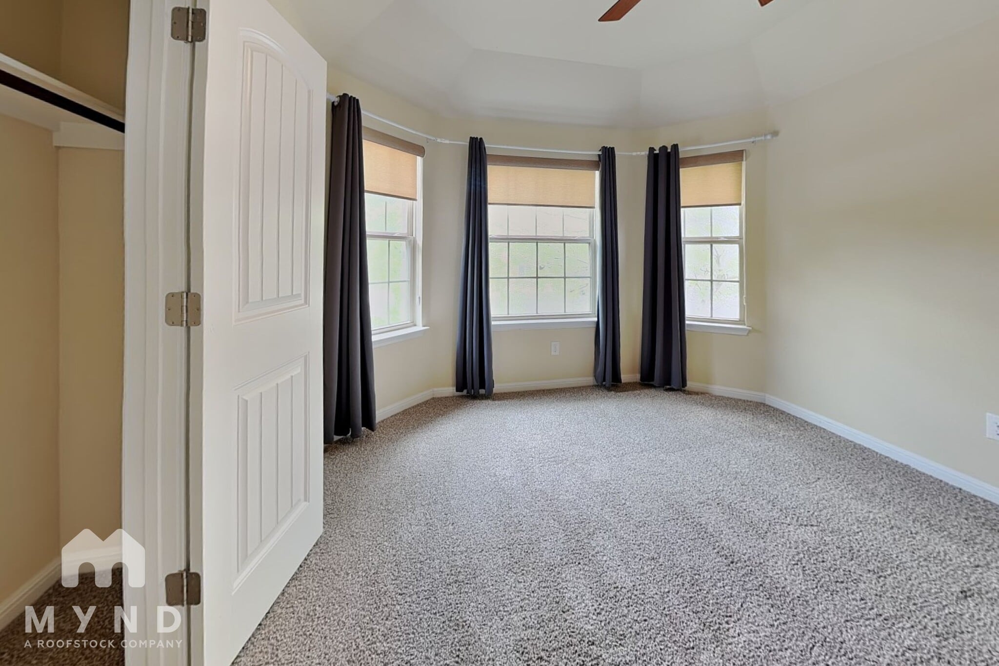 Building Photo - 18401 Rio Chama Ln