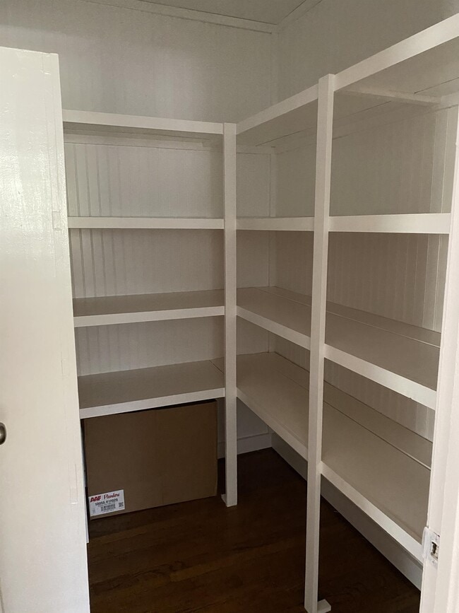 Building Photo - 5101 Lawson Ave