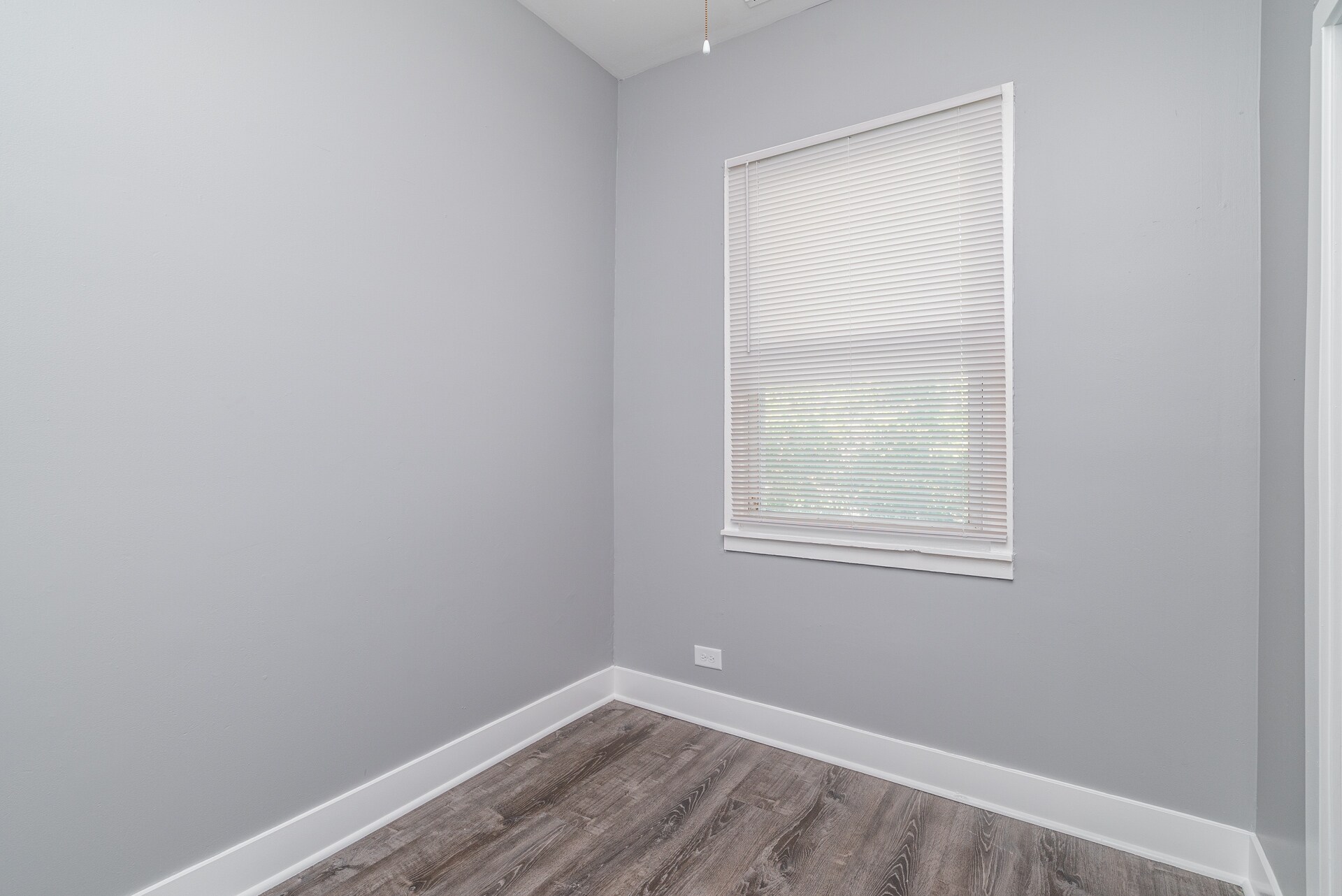 Office sized bedroom fits a smaller bed - 1806 N Richmond St
