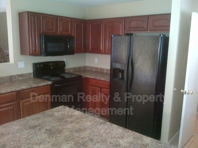 Building Photo - 5725 S 32nd Ln