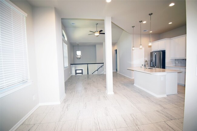 Building Photo - 9442 Starlight Oak Dr