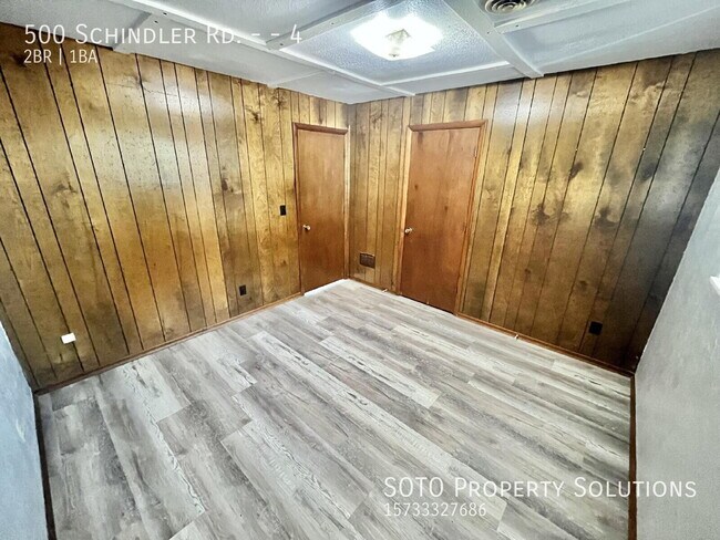 Building Photo - 500 Schindler Rd