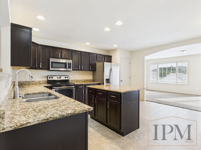 Building Photo - Coming Soon - Spacious 2 Bedroom, 2.5 Bath...