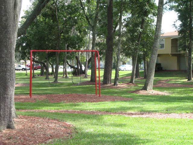 Building Photo - Las Palmas One-Bedroom townhouse with garage