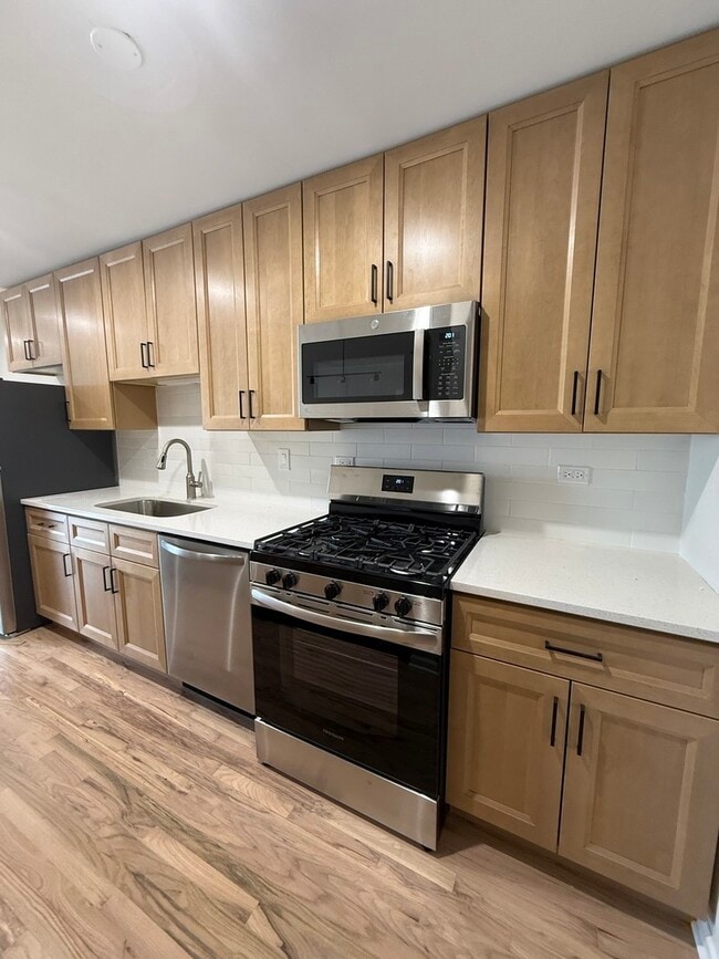 Building Photo - 2411 N Kennicott Dr