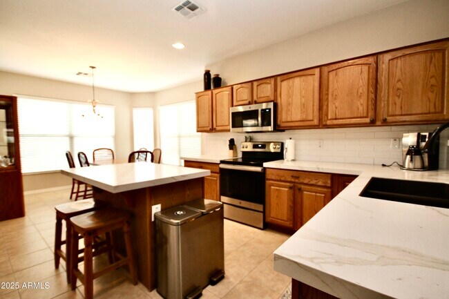 Building Photo - 3045 E Firestone Dr