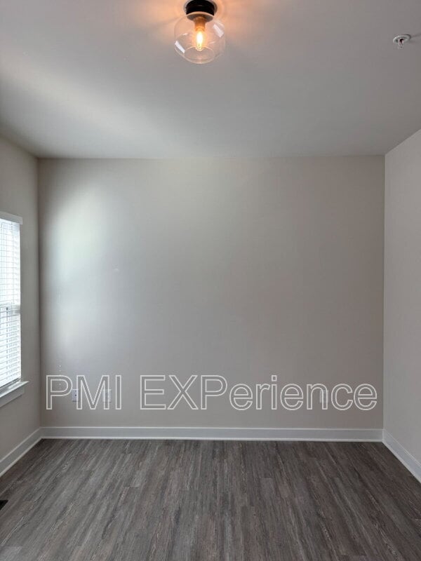 Building Photo - 2609 Skeeter Ct