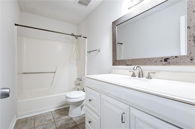 Building Photo - 5740 Old Gordon Rd