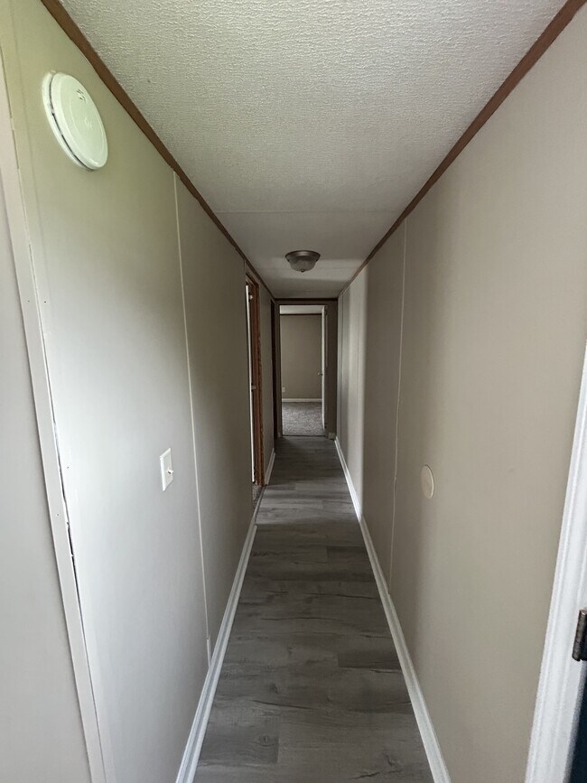 Building Photo - 114 Zackary St