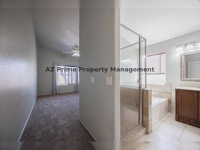 Building Photo - 1654 W Geronimo St
