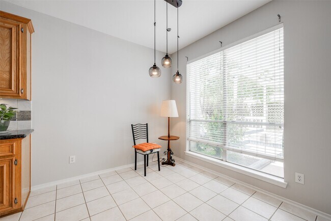 Building Photo - 12414 N Shadow Cove Dr